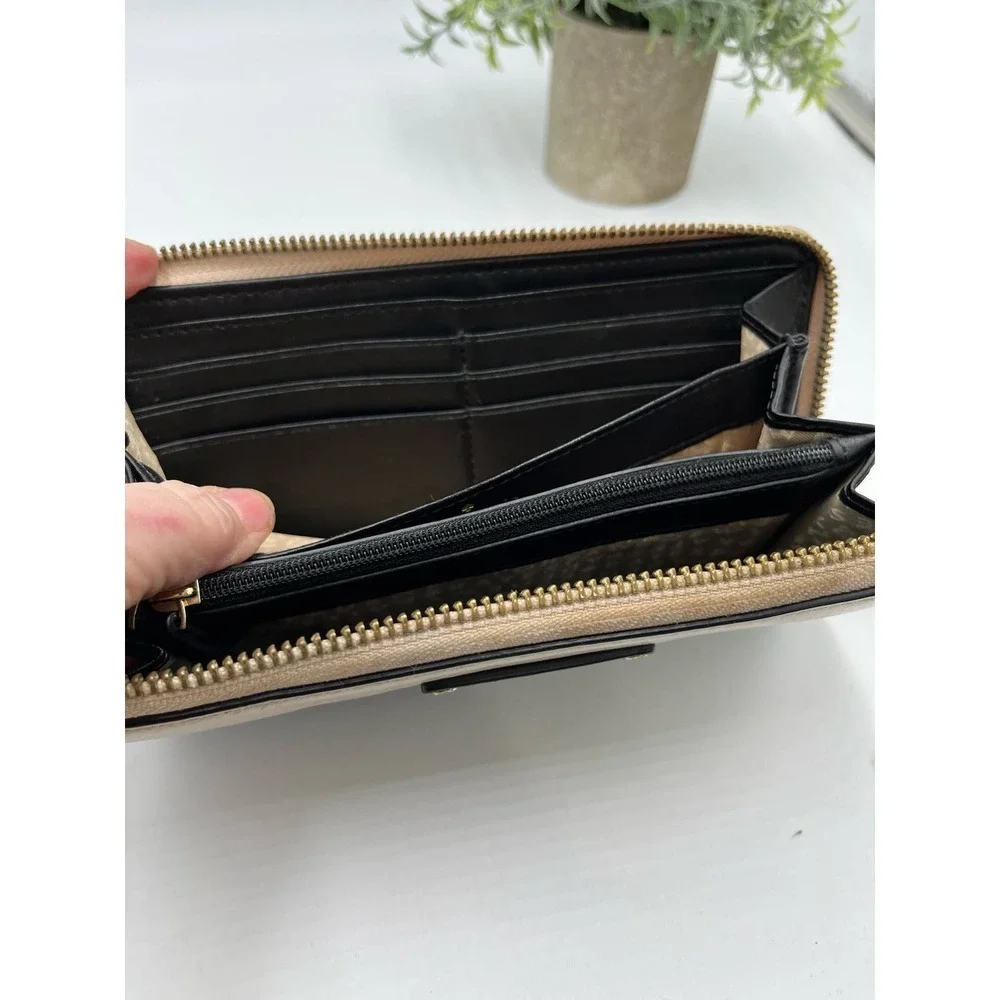 Kate Spade Wellesley Neda Black & Cream Zipper‎ Leather Wallet